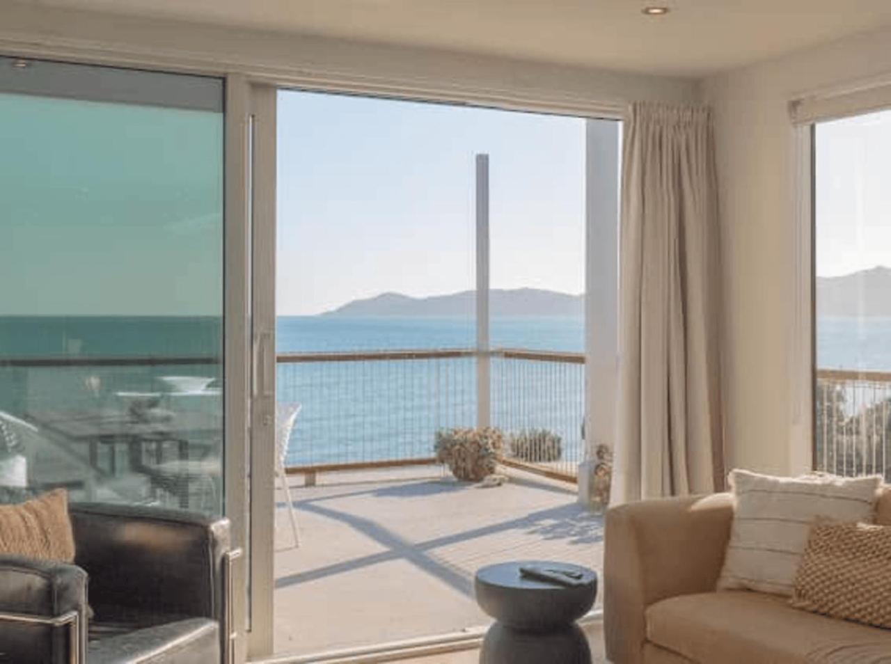 Seascapes Waterfront 1 Villa Paraparaumu Kültér fotó